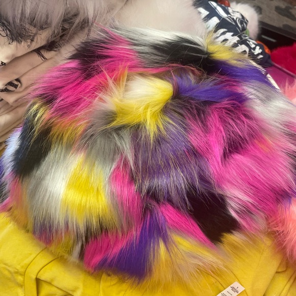 Rainbow Marble Swirl Faux Fur Costume Y2K Rave Fuzzy Furry Bucket Hat - Picture 7 of 16